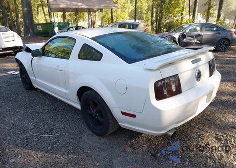 2005 Ford Mustang Gt Deluxe/Gt Premium из США, поврежденный, VIN 1ZVFT82HX55123301